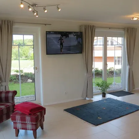 Seeblick בית נופש Groß Schwansee